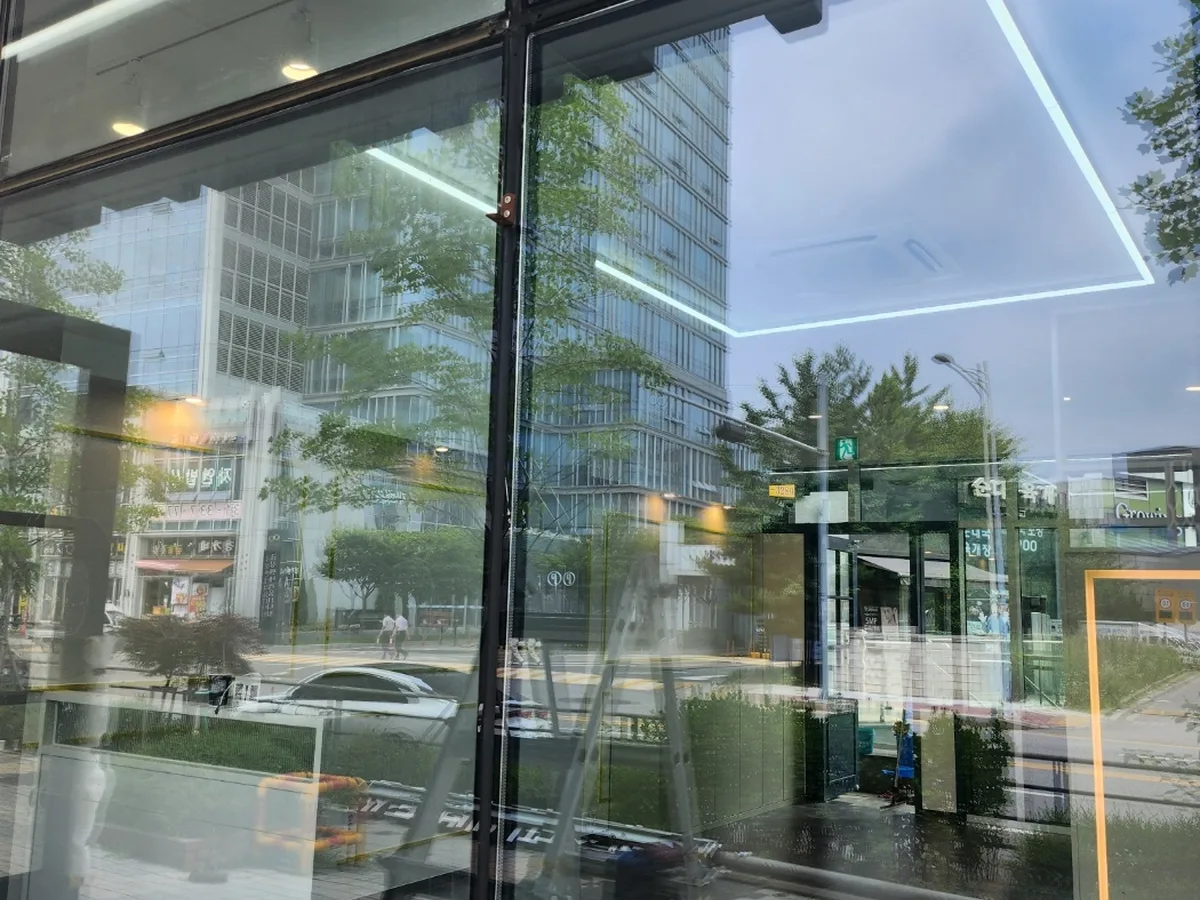 영양군 영양읍 사무실 발코니 장비 주변 정밀 위생청소 사례 - 행진크린